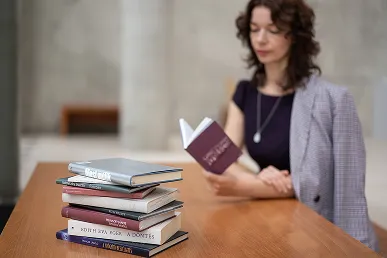 Bagdács Zsuzsa - irodalomterápia, mentálhigiéné és gyászkísérés